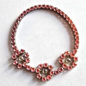 Vintage bracelet pink rhinestone stretchy sparkly retro flower floral